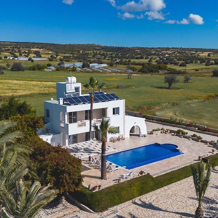 Villa Chrysta Agios Theodoros Екстер'єр фото