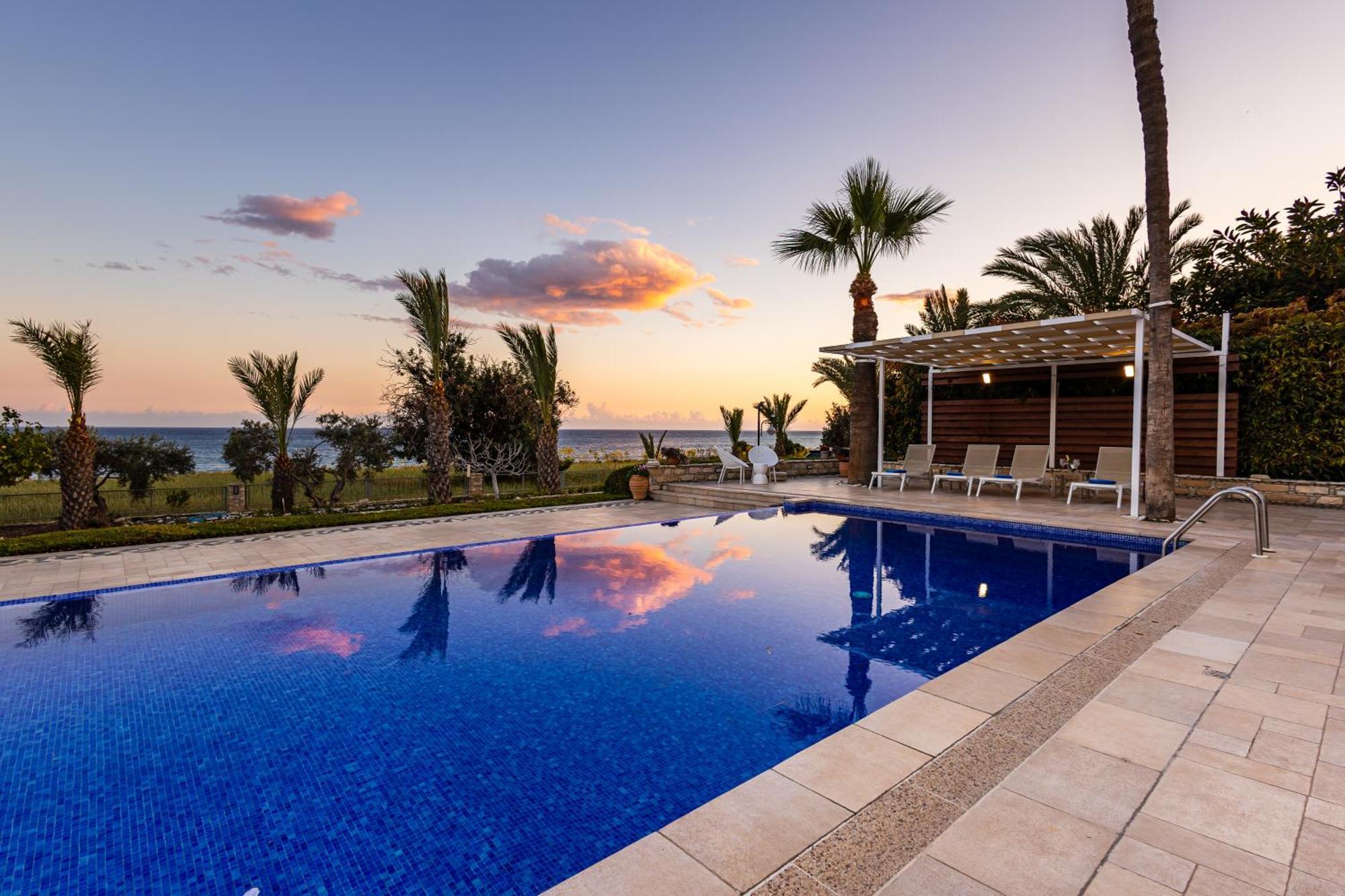 Villa Chrysta Agios Theodoros Екстер'єр фото